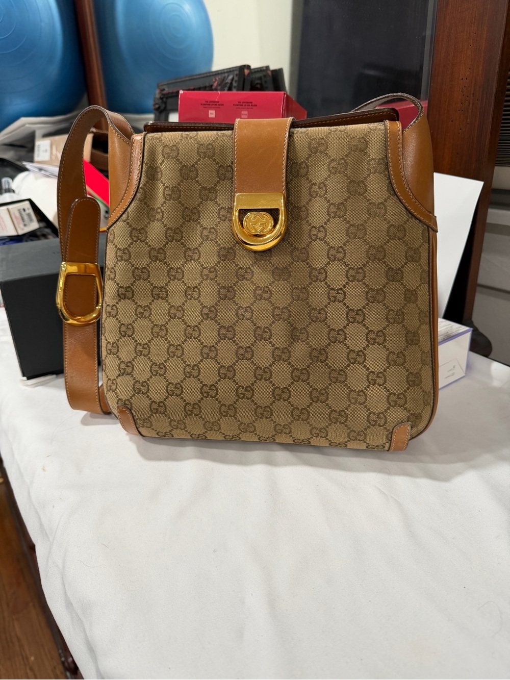 Gucci Brown GG Canvas Messenger Bag with Tan Leather and Gold pics for details